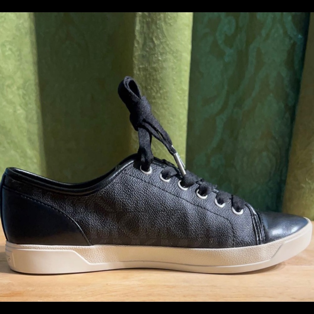 MICHAEL KORS / city sneakers